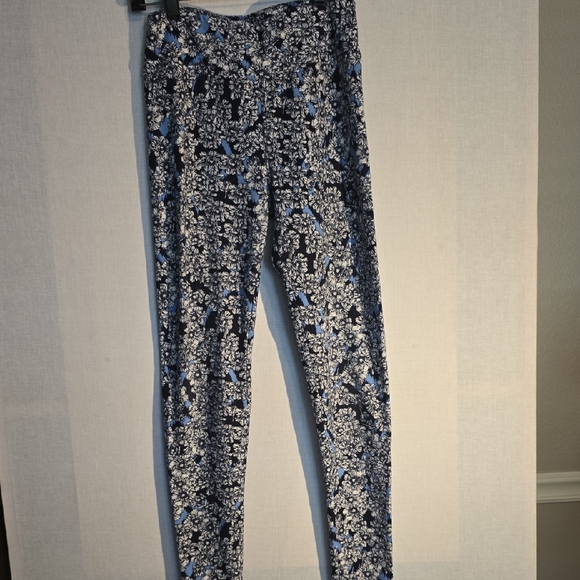 LuLaRoe Pants - LuLaRoe Black and Blue Floral Leggings